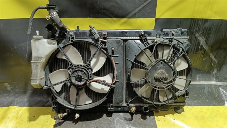 Радиатор основной Хонда Фит в Сарапуле 105259