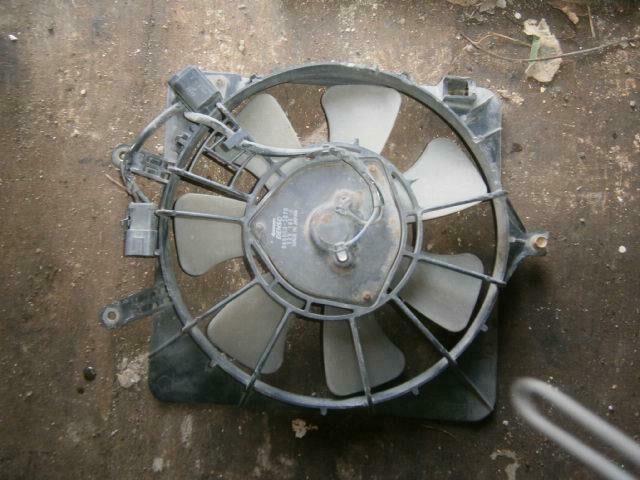 Диффузор радиатора Хонда Фит в Сарапуле 24054