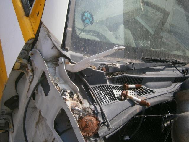 Решетка под лобовое стекло Тойота Хайлюкс Сурф в Сарапуле 29486